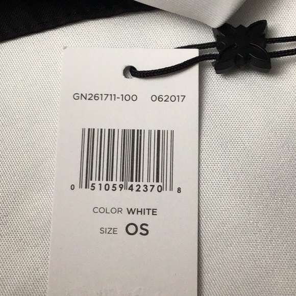 BCBG Generation woman’s scarf - Picture 5 of 5